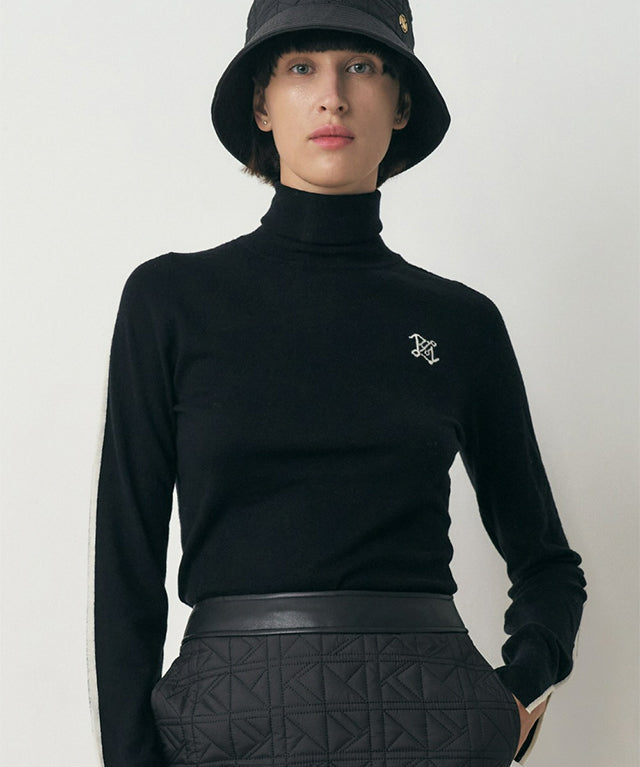 KUME STUDIO Slim Fit Merino Wool Turtle Neck Sweater - Black